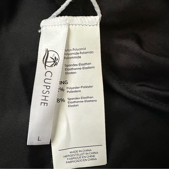 NWT Cupshe Colorblock Cutout One-Piece Black and Green Swimsuit - Picture 6 of 8